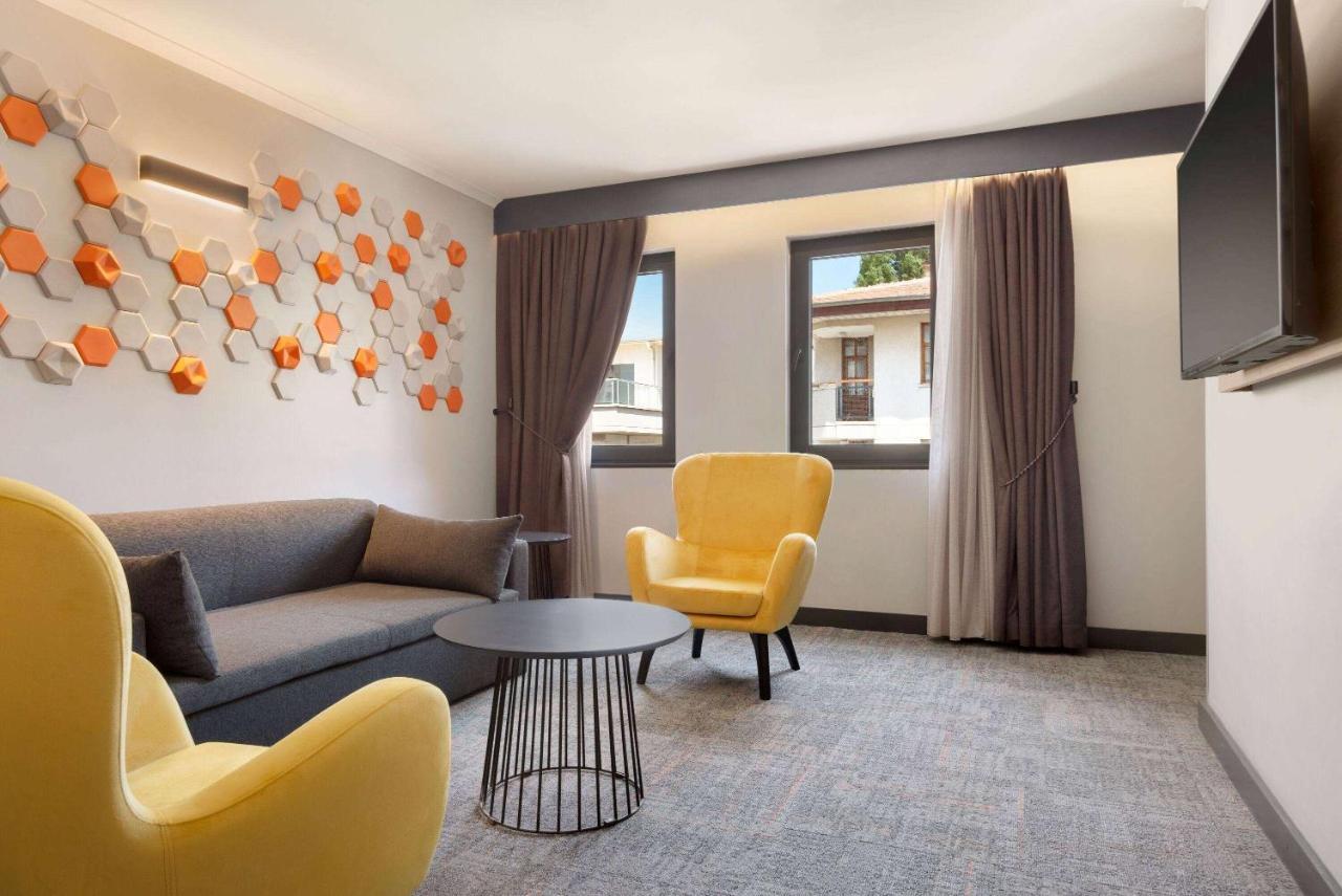 Days Hotel By Wyndham Ankara Cankaya Exterior foto