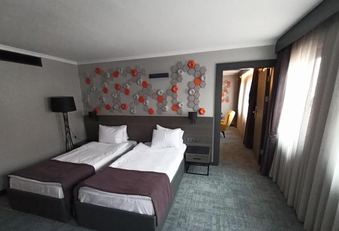Days Hotel By Wyndham Ankara Cankaya Exterior foto